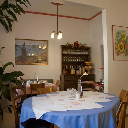 Schemmer Hotel *